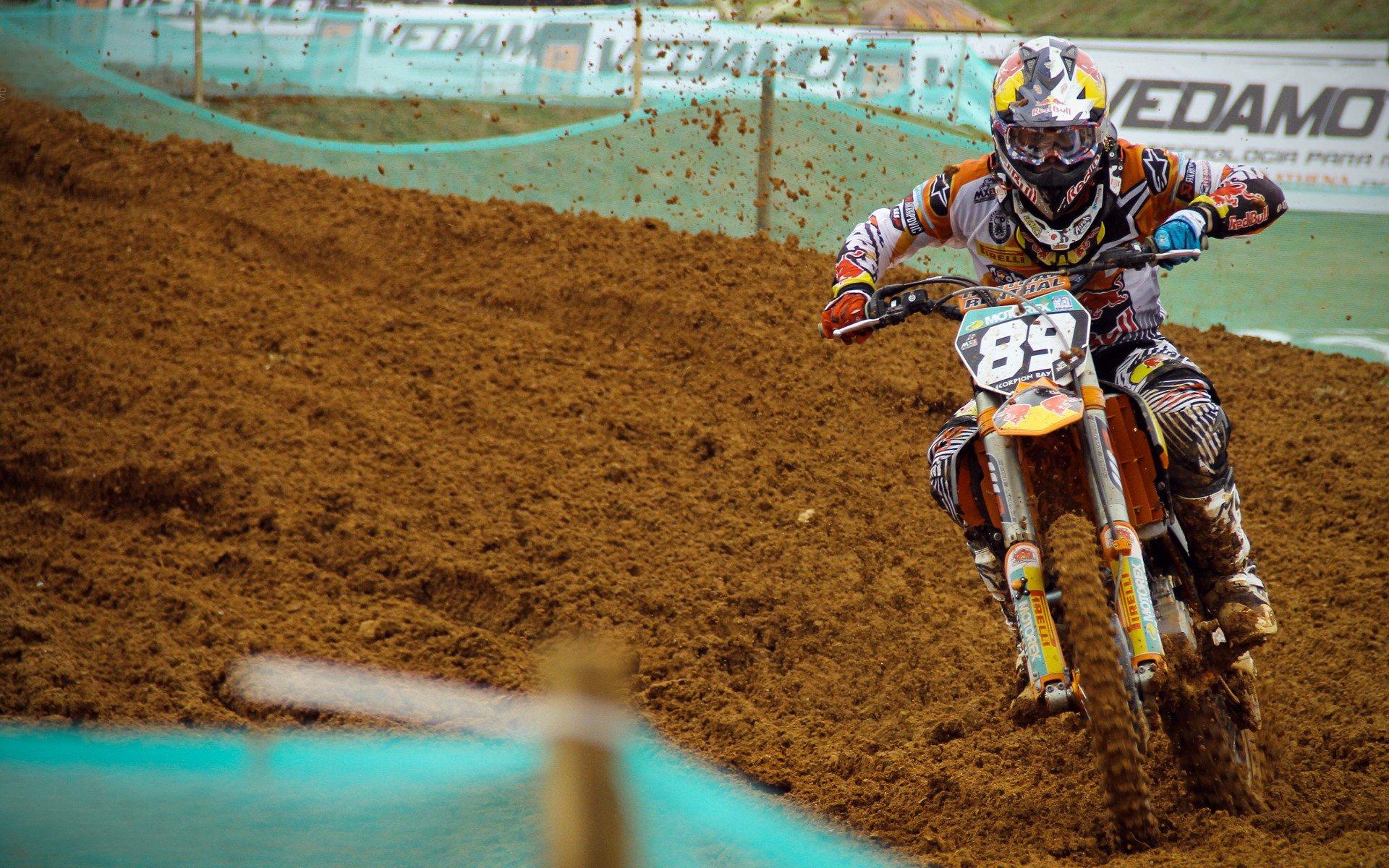 阿隆索认可皇马夏窗布局,新星恩德里克冬窗动向引关注